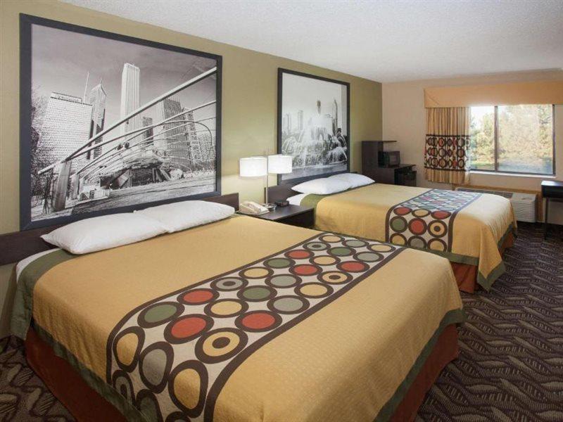 Super 8 By Wyndham Dwight Hotel Exterior photo
